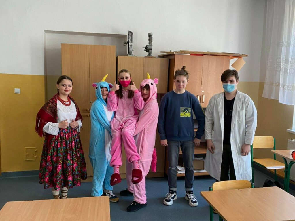 Received 718002452908361