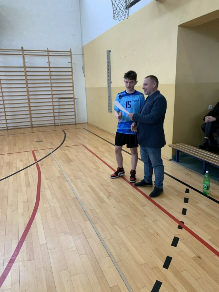 8dd9ffca Afb2 401d Af9b B0d29a39515f