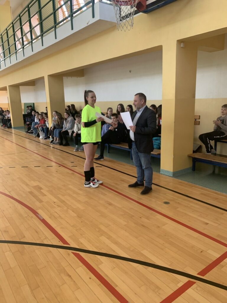 4dabf1f7 C3d2 4924 99ca 623e65e7f35e