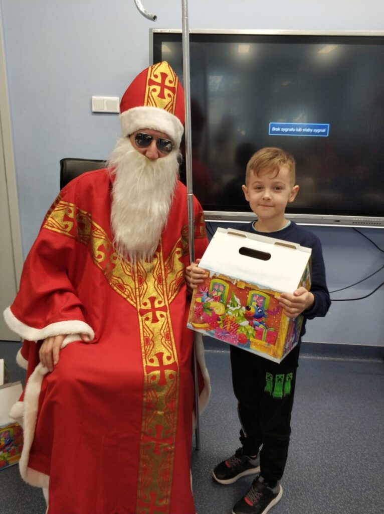 Photo 2023 12 18 19 42 16