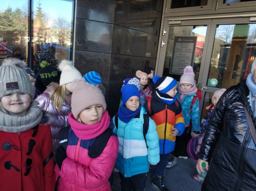 Photo 2023 12 18 19 44 15 2