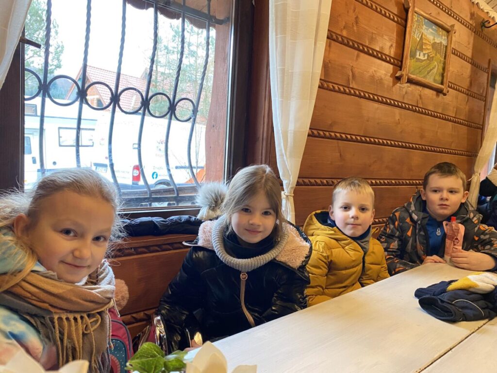 418734982 352680240989944 4290087450224262197 N