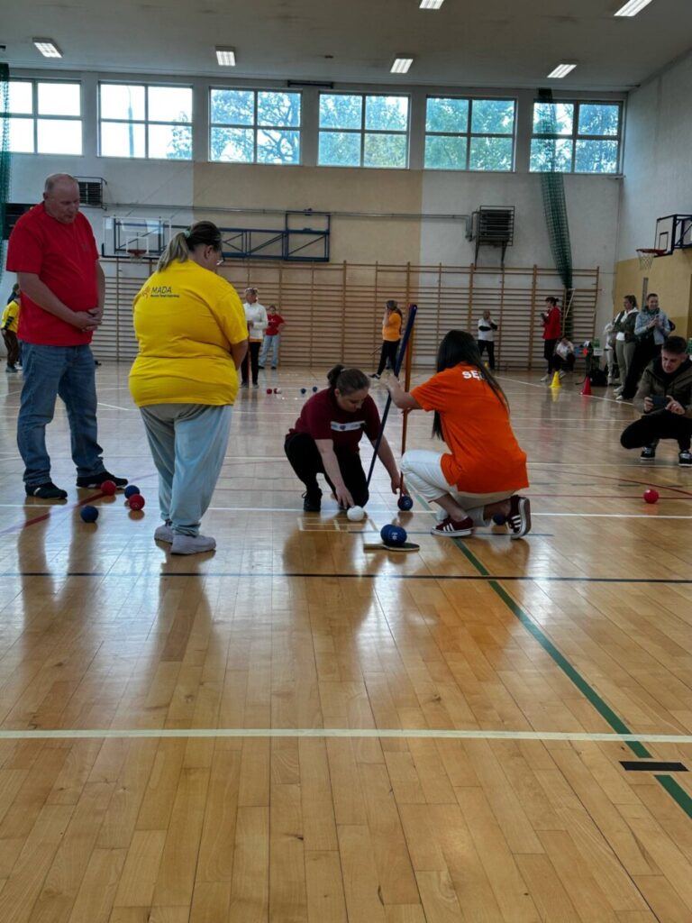 Aadf341c Caa4 41e7 A5ac Ed0963559b97