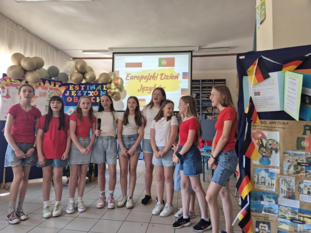 09341582 De6f 433c Ac70 97697d82ff25